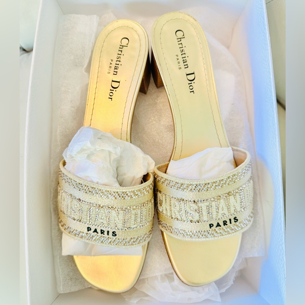 DIOR Dway Heeled SlideGold-Tone with Metallic Thread Strass 62k gold siz…